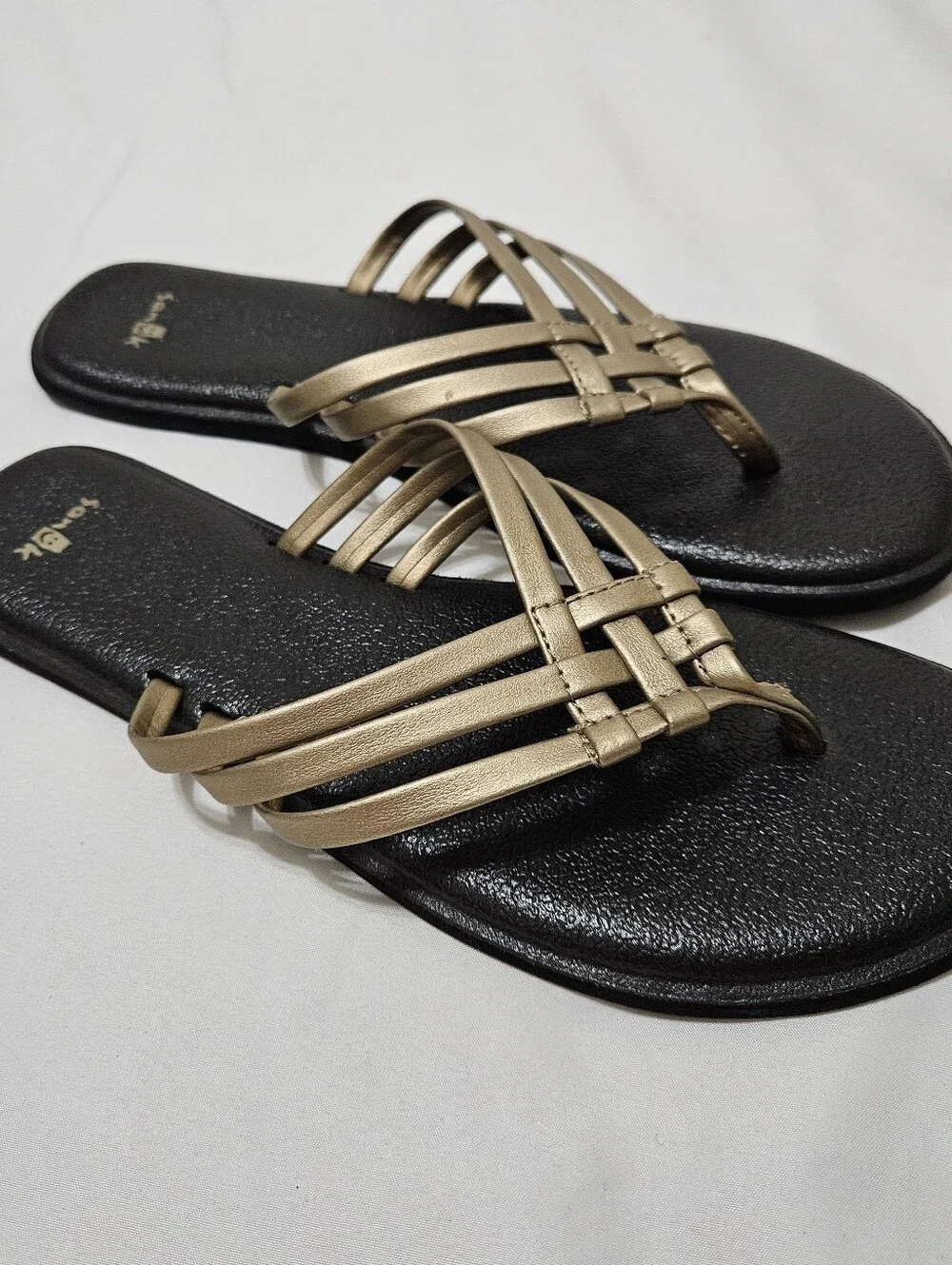 SANÜK Womens 9 Yoga Sandy Thong Gold Sandals Flip Flops Strappy Flats Summer